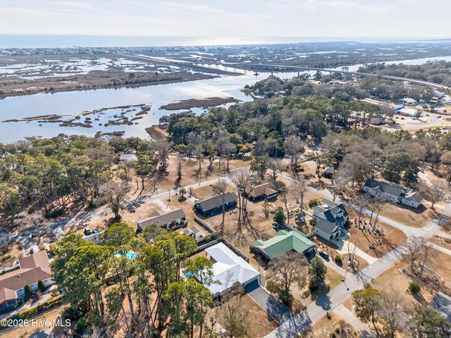 206 Azalea Circle, Sunset Beach, NC 28468