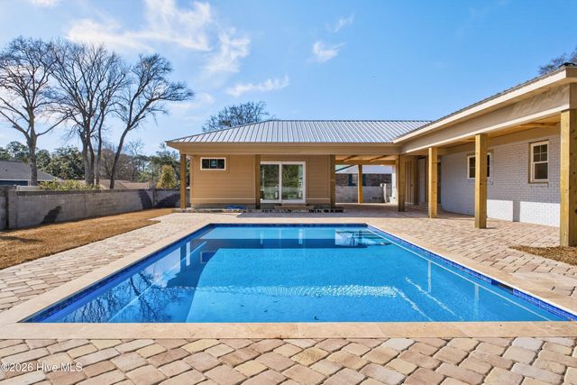 206 Azalea Circle, Sunset Beach, NC 28468