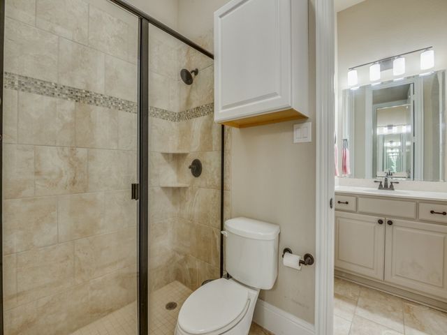 204 Shadow Creek Lane, Hickory Creek, TX 75065