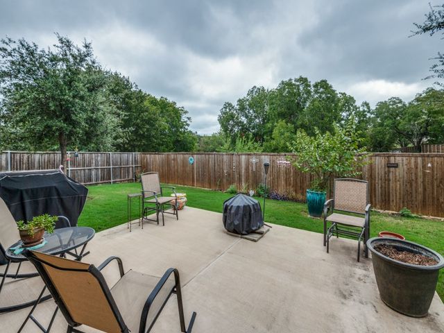 204 Shadow Creek Lane, Hickory Creek, TX 75065