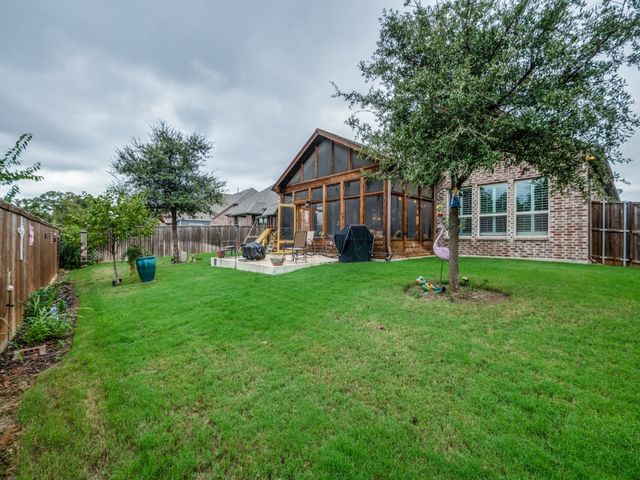 204 Shadow Creek Lane, Hickory Creek, TX 75065