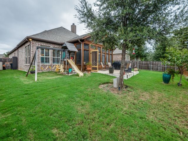 204 Shadow Creek Lane, Hickory Creek, TX 75065