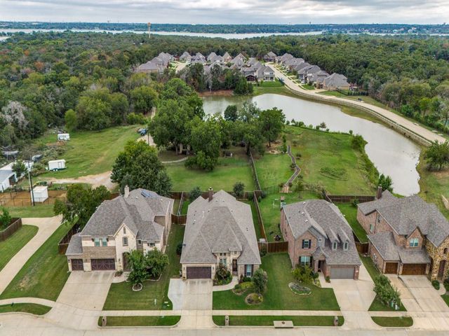 204 Shadow Creek Lane, Hickory Creek, TX 75065