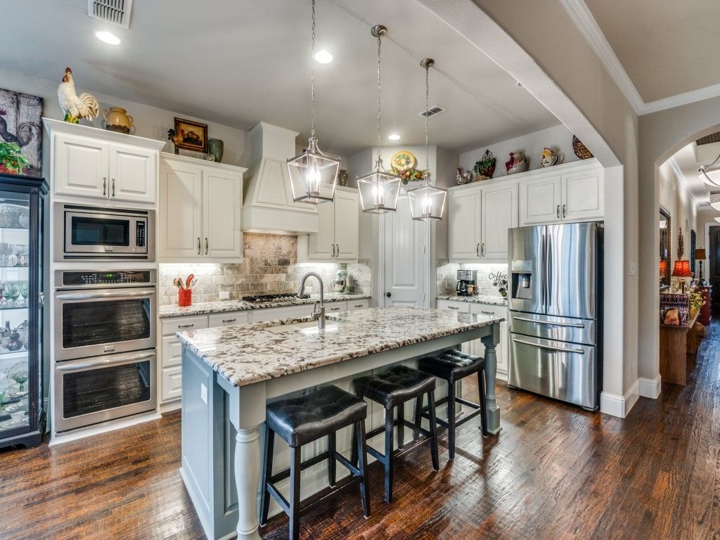 204 Shadow Creek Lane, Hickory Creek, TX 75065