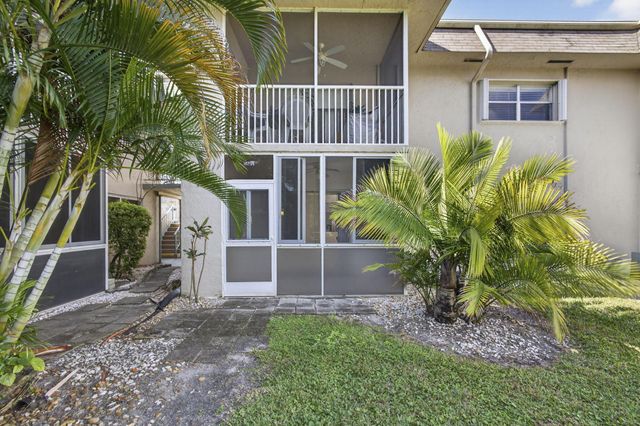 116 Oxford 200, West Palm Beach, FL 33417