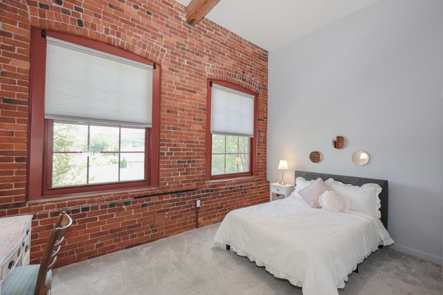37 Church St Apt 7, Keene, NH 03431
