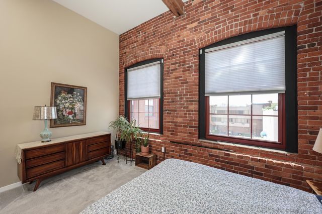 37 Church St Apt 7, Keene, NH 03431