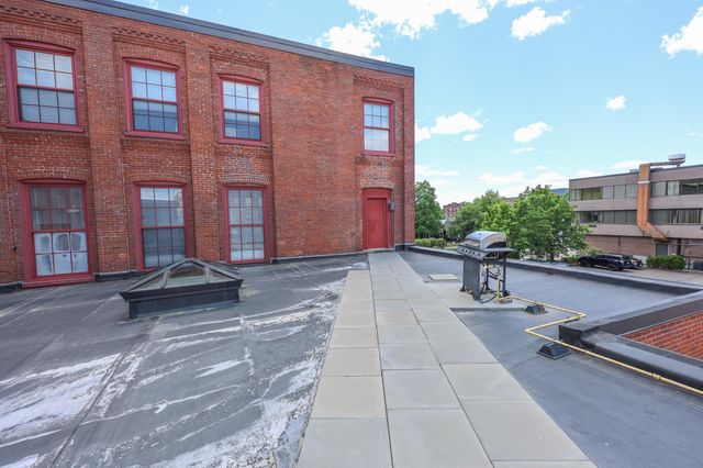 37 Church St Apt 7, Keene, NH 03431