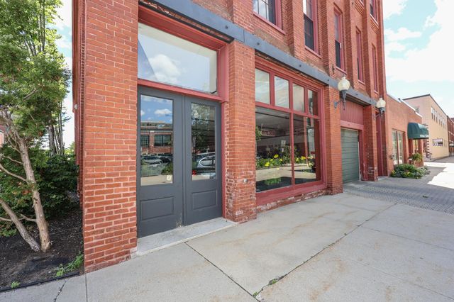 37 Church St Apt 7, Keene, NH 03431