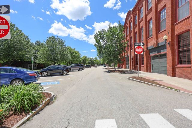 37 Church St Apt 7, Keene, NH 03431