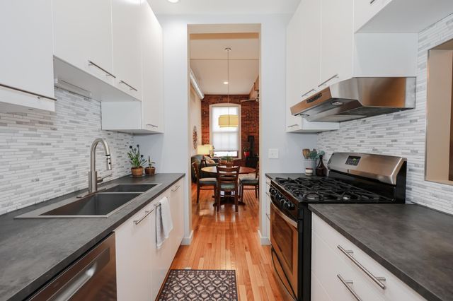 37 Church St Apt 7, Keene, NH 03431