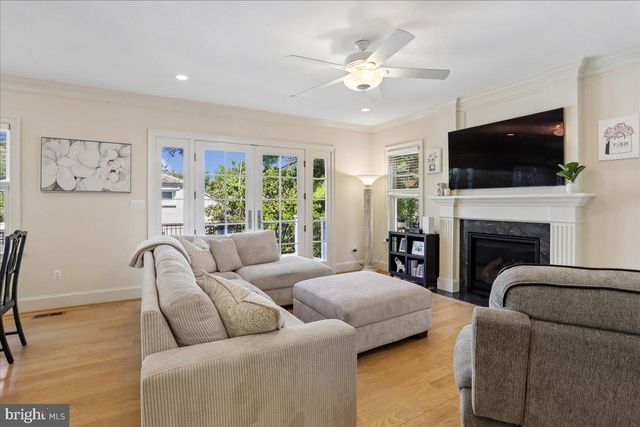 7800 RADNOR RD, Bethesda, MD 20817