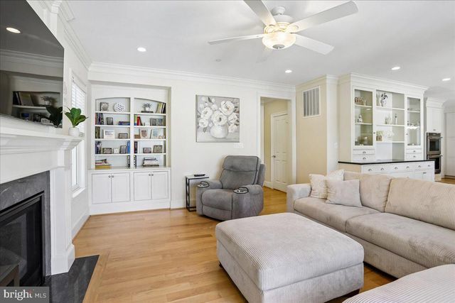 7800 RADNOR RD, Bethesda, MD 20817