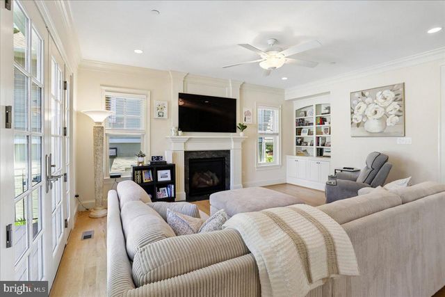 7800 RADNOR RD, Bethesda, MD 20817