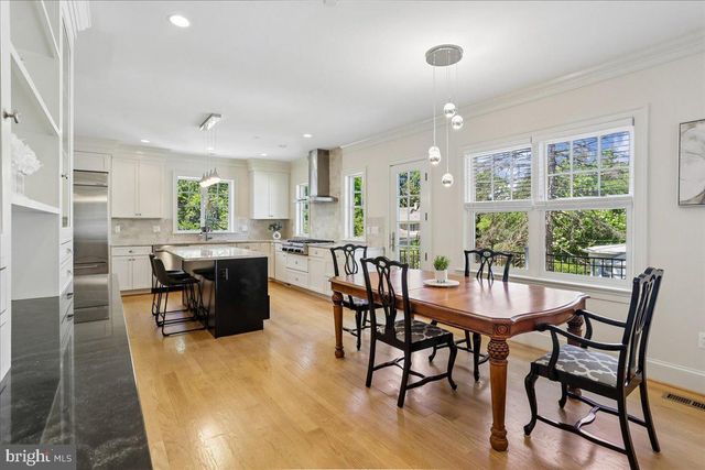 7800 RADNOR RD, Bethesda, MD 20817