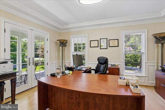 7800 RADNOR RD, Bethesda, MD 20817