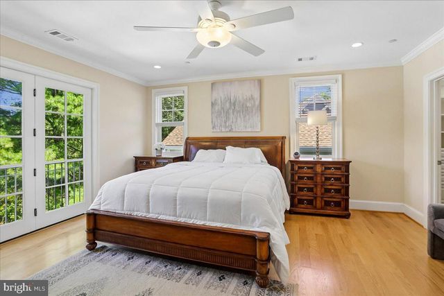 7800 RADNOR RD, Bethesda, MD 20817