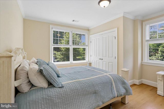 7800 RADNOR RD, Bethesda, MD 20817