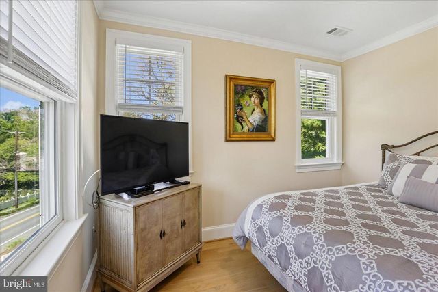 7800 RADNOR RD, Bethesda, MD 20817