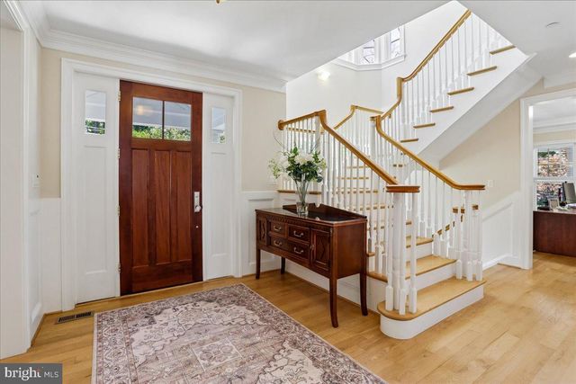 7800 RADNOR RD, Bethesda, MD 20817