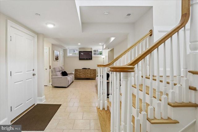 7800 RADNOR RD, Bethesda, MD 20817