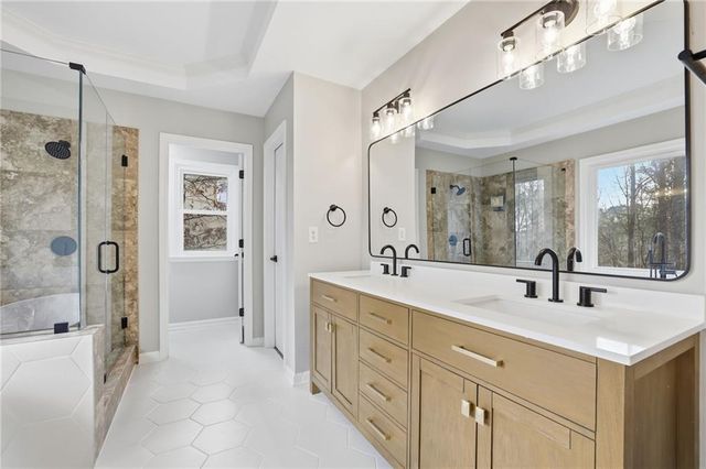 911 Laurel Crest Drive, Woodstock, GA 30189