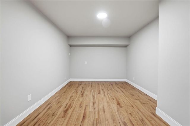 911 Laurel Crest Drive, Woodstock, GA 30189