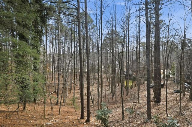 911 Laurel Crest Drive, Woodstock, GA 30189