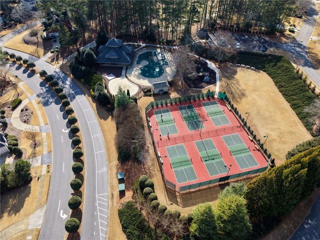 911 Laurel Crest Drive, Woodstock, GA 30189