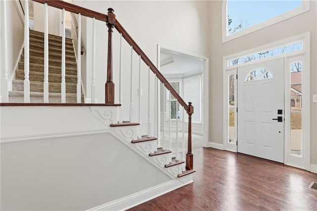 911 Laurel Crest Drive, Woodstock, GA 30189