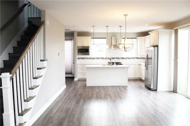 155 Flower, Costa Mesa, CA 92627
