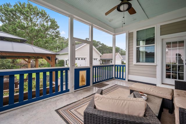 4176 Home Town Lane, Ravenel, SC 29470