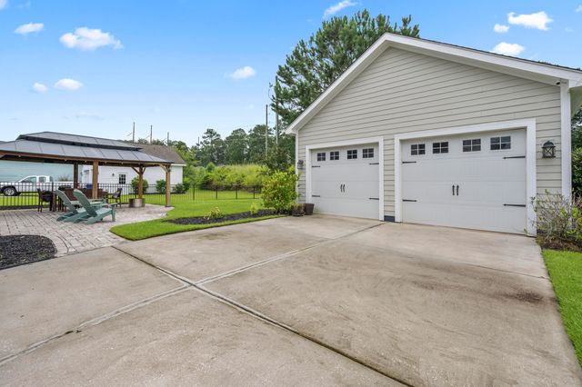 4176 Home Town Lane, Ravenel, SC 29470