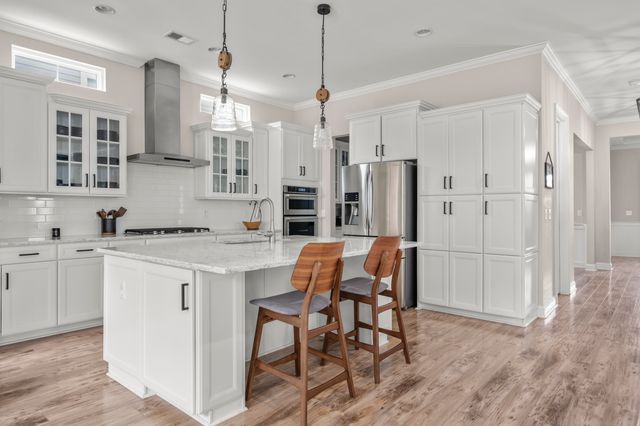 4176 Home Town Lane, Ravenel, SC 29470