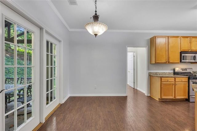 9745 Laguna Place, Gainesville, GA 30506