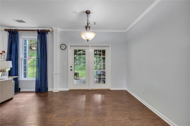 9745 Laguna Place, Gainesville, GA 30506