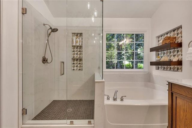 9745 Laguna Place, Gainesville, GA 30506