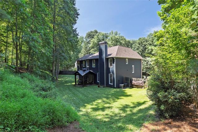 9745 Laguna Place, Gainesville, GA 30506