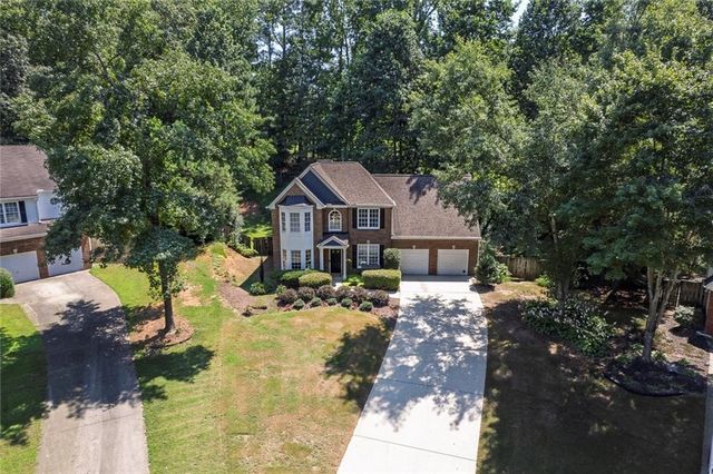 9745 Laguna Place, Gainesville, GA 30506