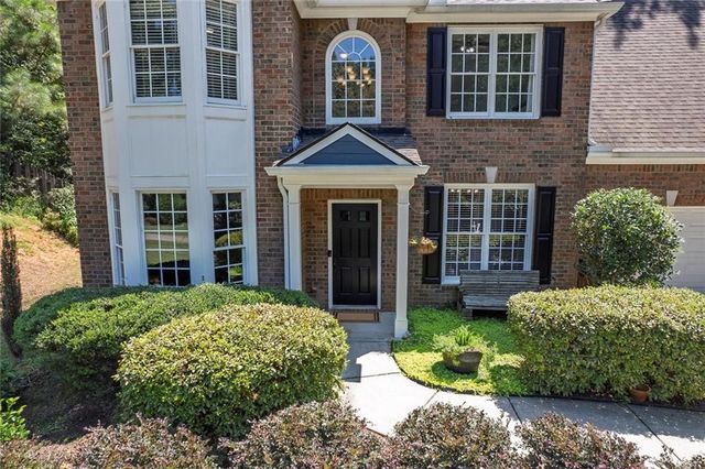 9745 Laguna Place, Gainesville, GA 30506