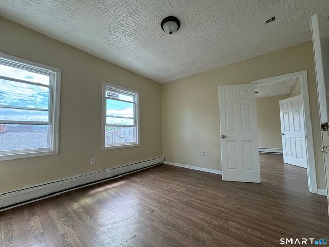 38 Green Street, Waterbury, CT 06708