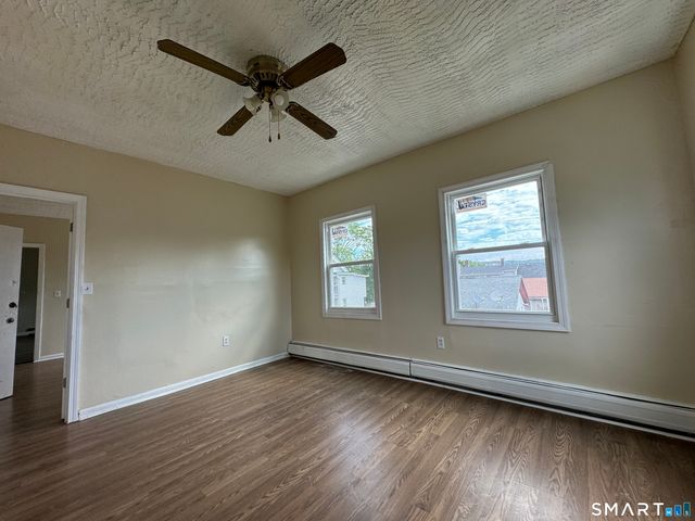 38 Green Street, Waterbury, CT 06708