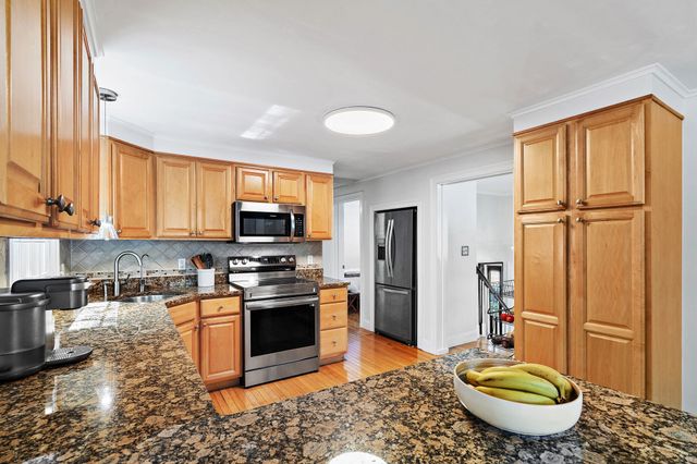 3 Young St, Lexington, MA 02420