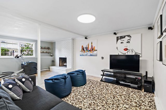 3 Young St, Lexington, MA 02420