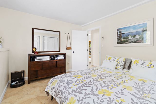 3 Young St, Lexington, MA 02420
