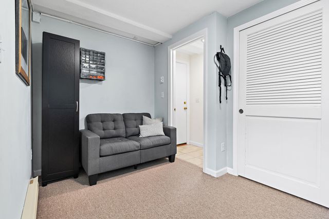 3 Young St, Lexington, MA 02420