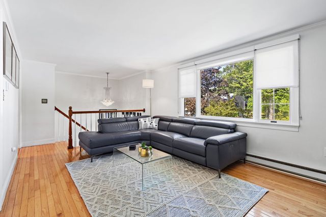 3 Young St, Lexington, MA 02420