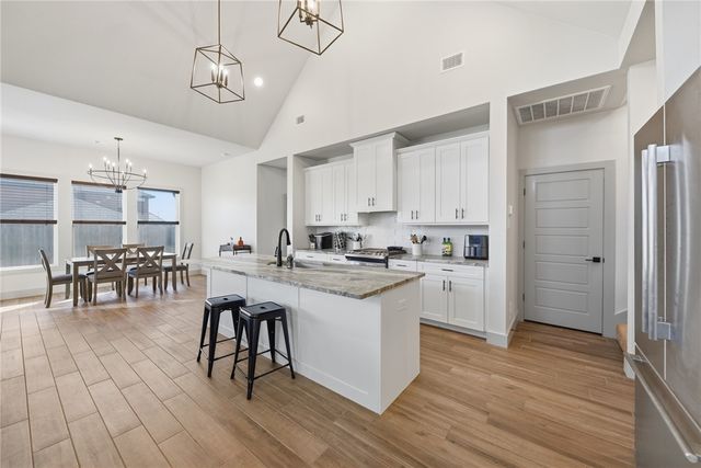 4023 Brownway Drive, College Station, TX 77845