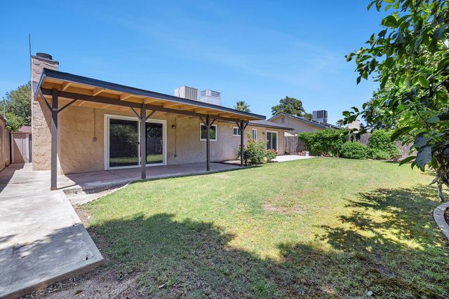 1468 Morris Avenue, Clovis, CA 93611