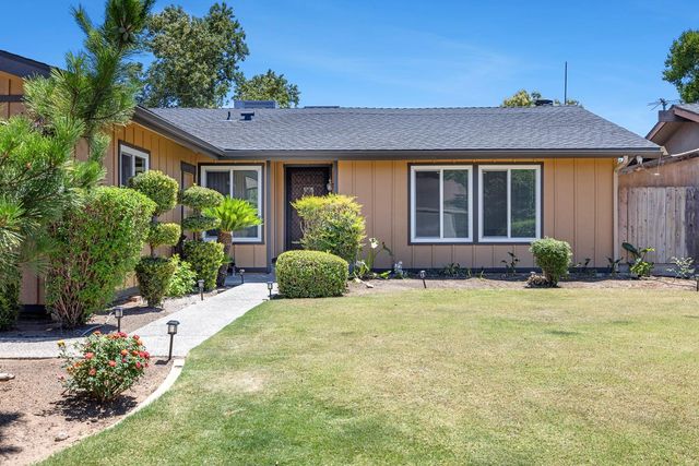 1468 Morris Avenue, Clovis, CA 93611